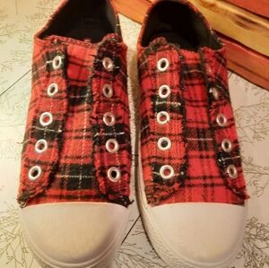 Red plaid wool slipon sneakers 9.5 Union Bay